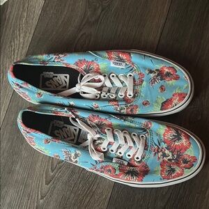 STAR WARS "Yoloda" Low Tops - Special Edition size M/7.5 W/9